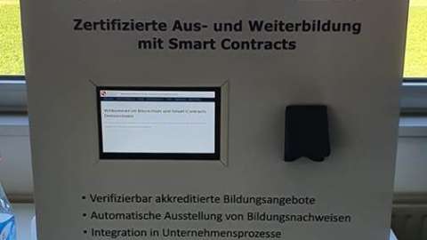 Demonstrator Sichere Autorisierung zertifizierter Personen durch Smart Contracts und attributbasierte Zugriffskontrolle
