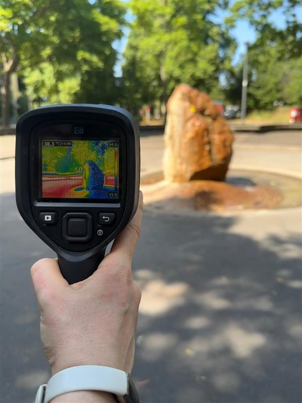 Thermografiebild einer urbanen Umgebung