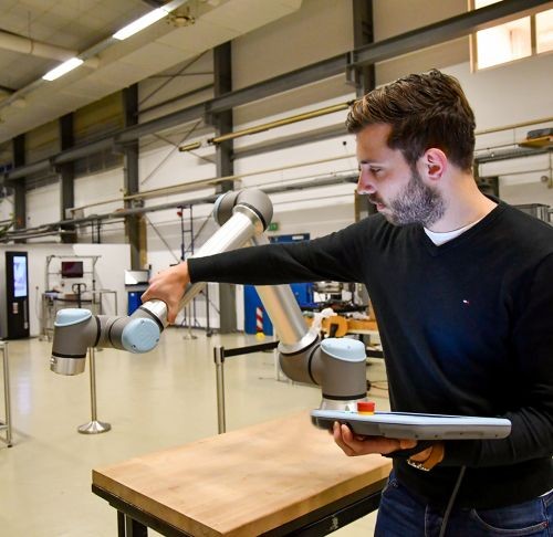 Digitale Fabrik - Mensch - Roboter - Kollaboration